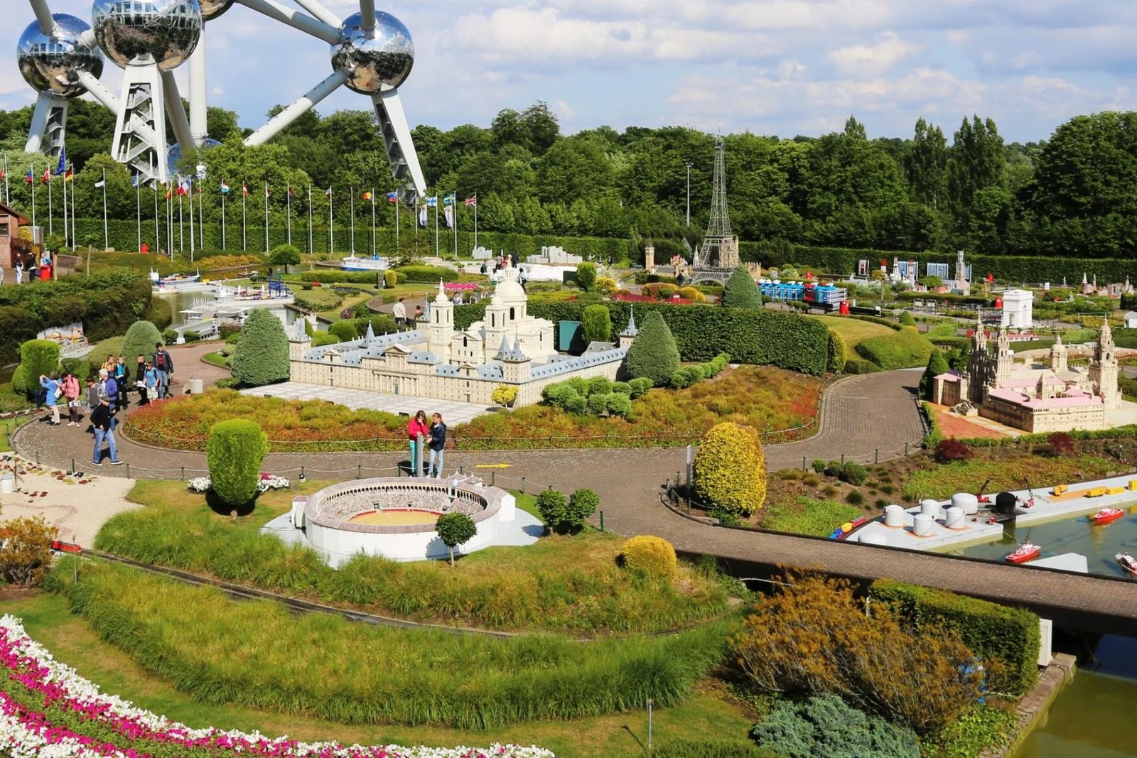 Wonders of Mini - Europe 