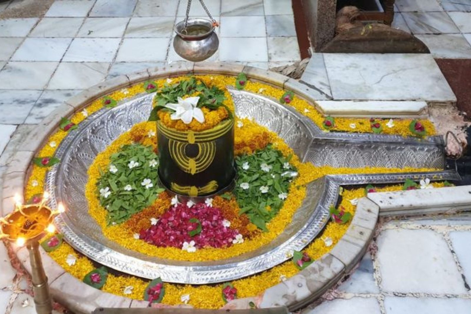 Maharashtra Jyotirlinga with Shirdi Shani Shignapur Yatra Package  (Minimum 6 Pax)