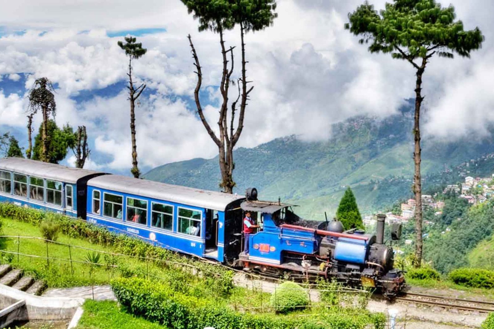 Gangtok & Darjeeling Tour Package 